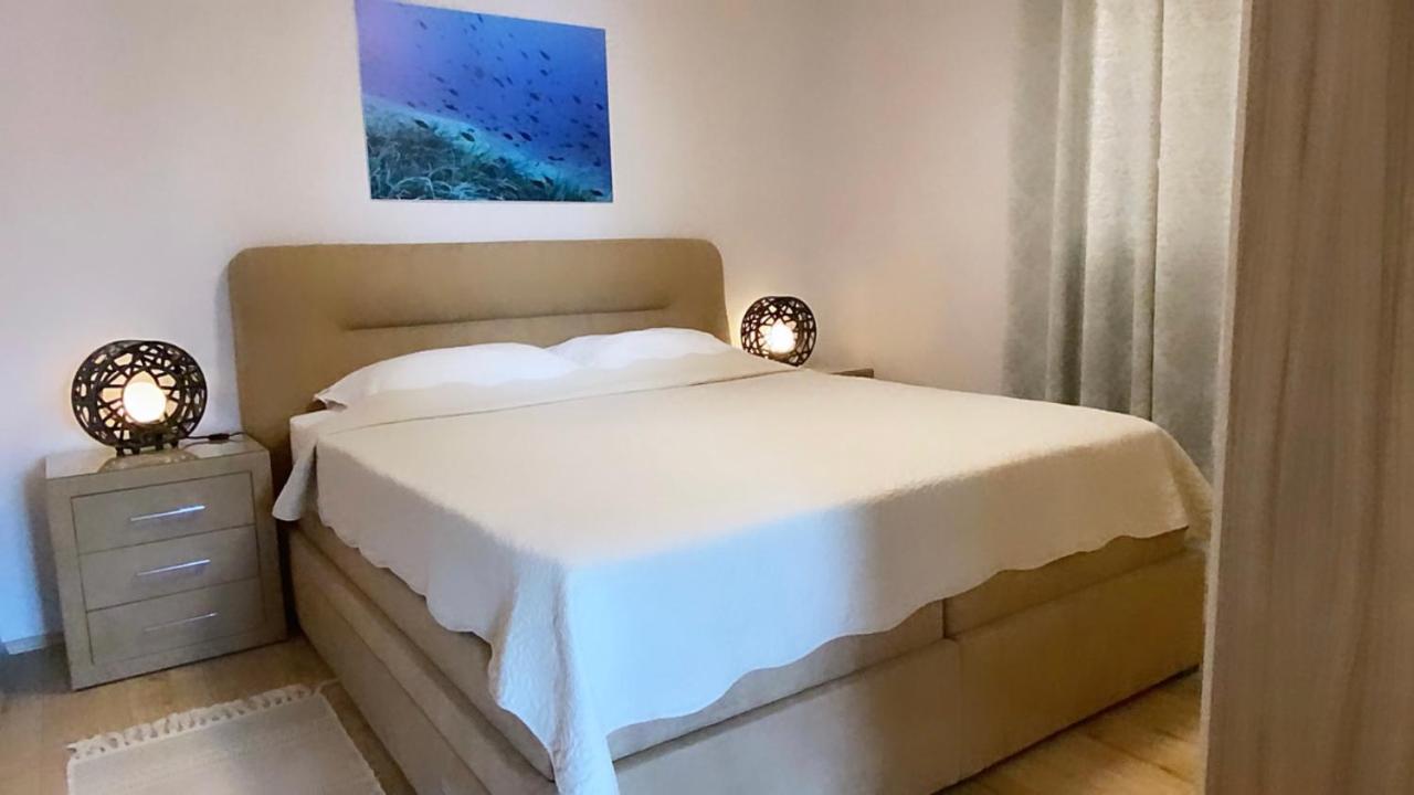 Apartments Tasha Mali Lošinj Exterior foto