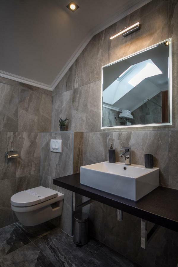 Apartments Tasha Mali Lošinj Exterior foto