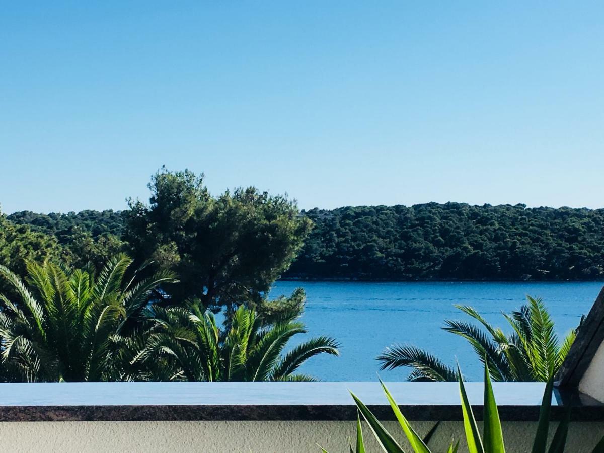 Apartments Tasha Mali Lošinj Exterior foto